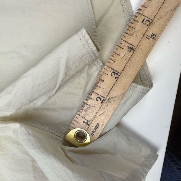 Under Armour Women's size XS White High Waisted Athletic Mini Shorts Running - Picture 10 of 10